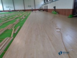 中等體育木地板廠家報(bào)價(jià)